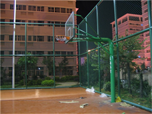 小区围栏式篮球场篮球架安装