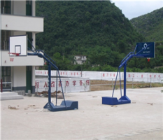 桂林中心小学移动篮球架装