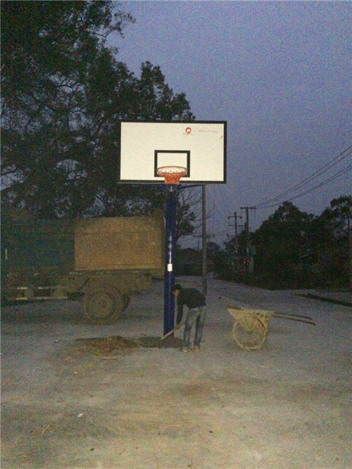 篮球架价格-篮球架厂家-篮球架