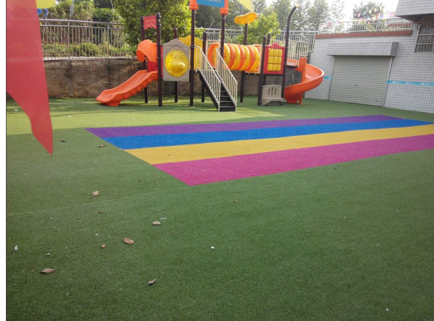 幼儿园人造草坪