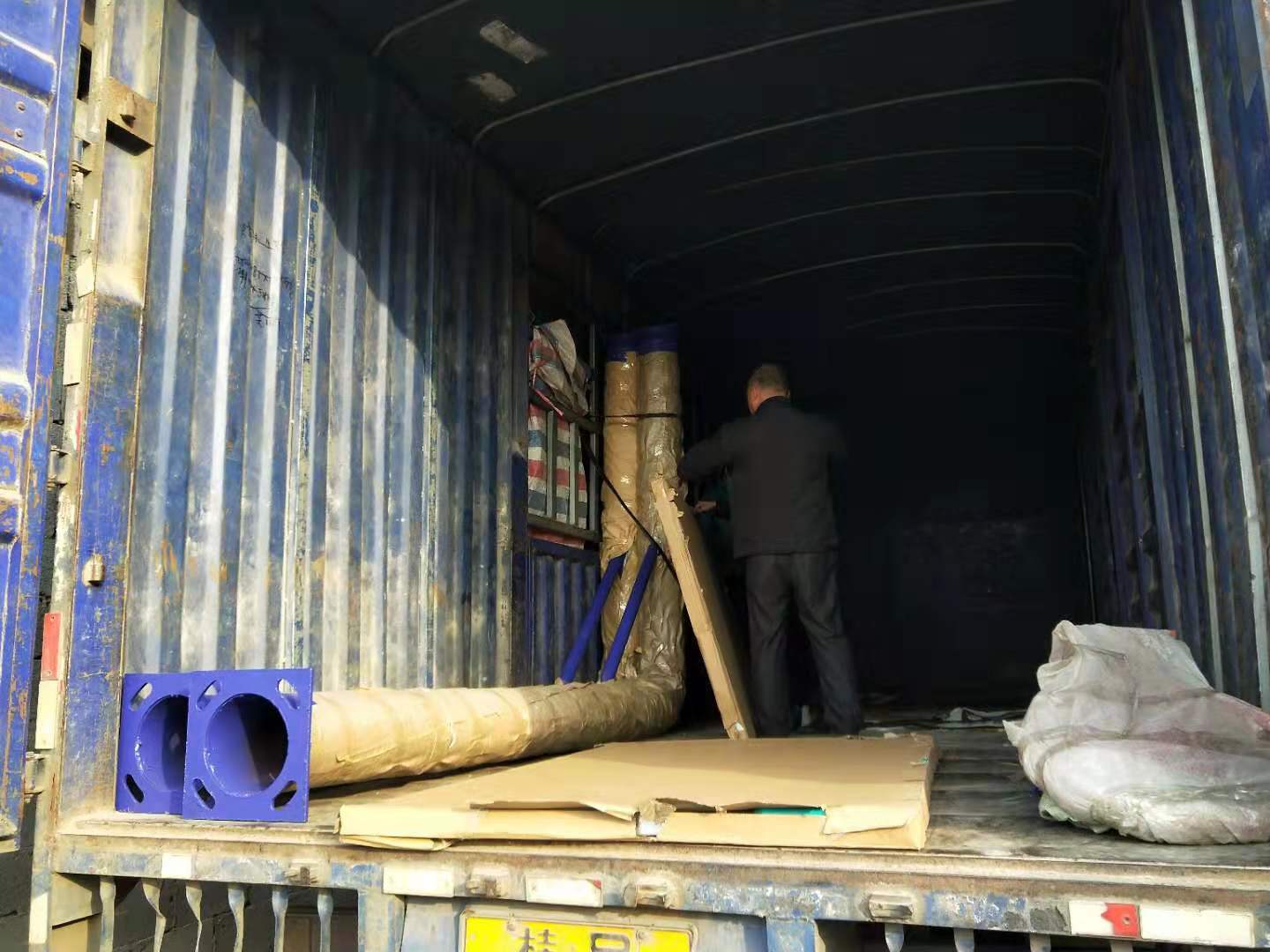 篮球架厂家成冠体育